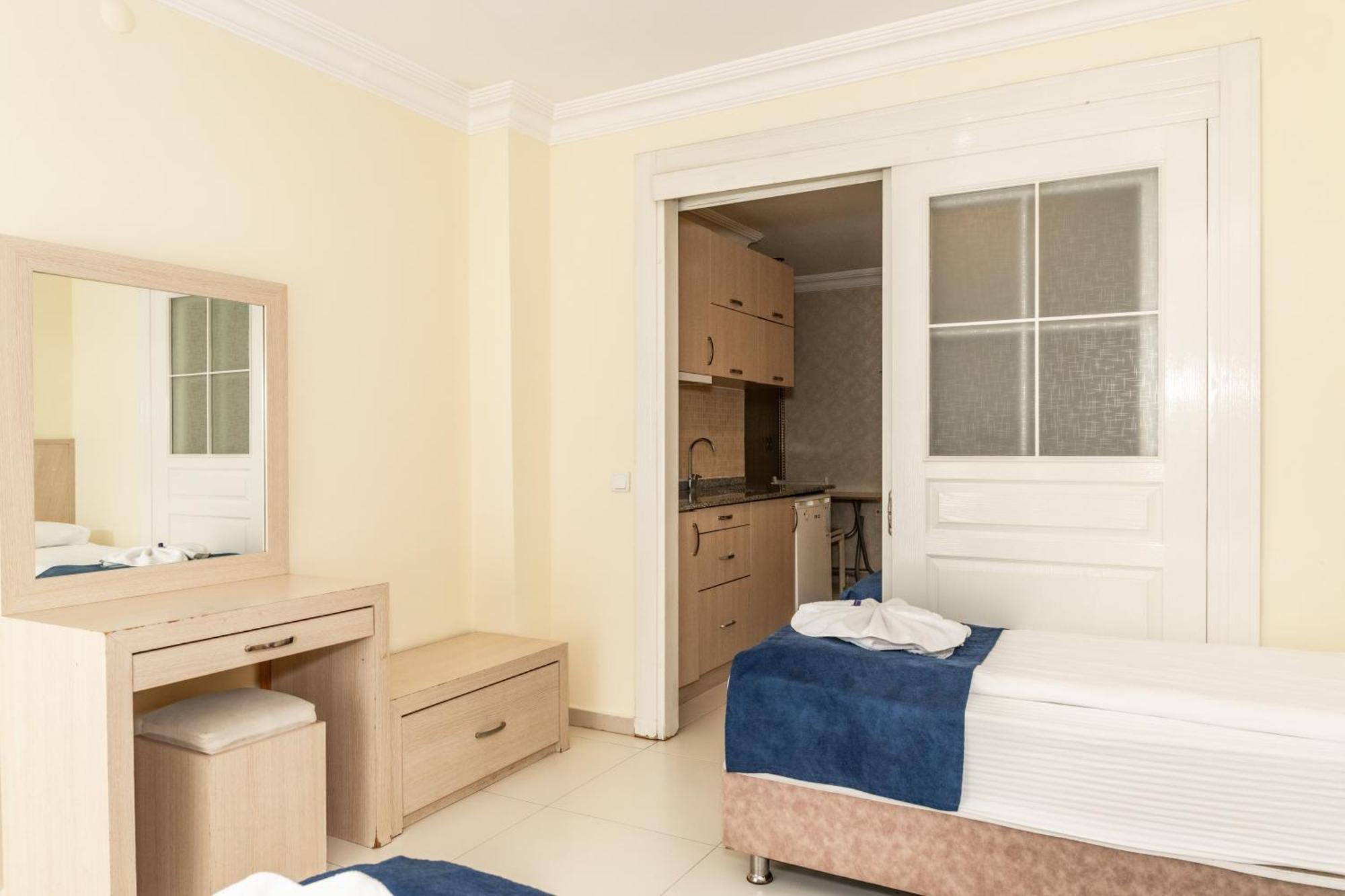 Berrak Su Hotel Antalya Exteriör bild